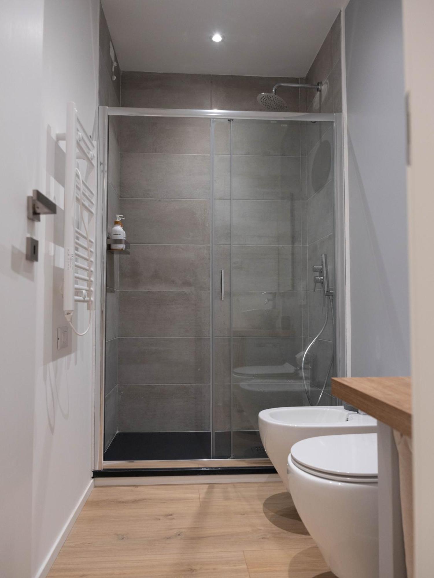 Moor Assarotti Suites - Genova City Center Bagian luar foto