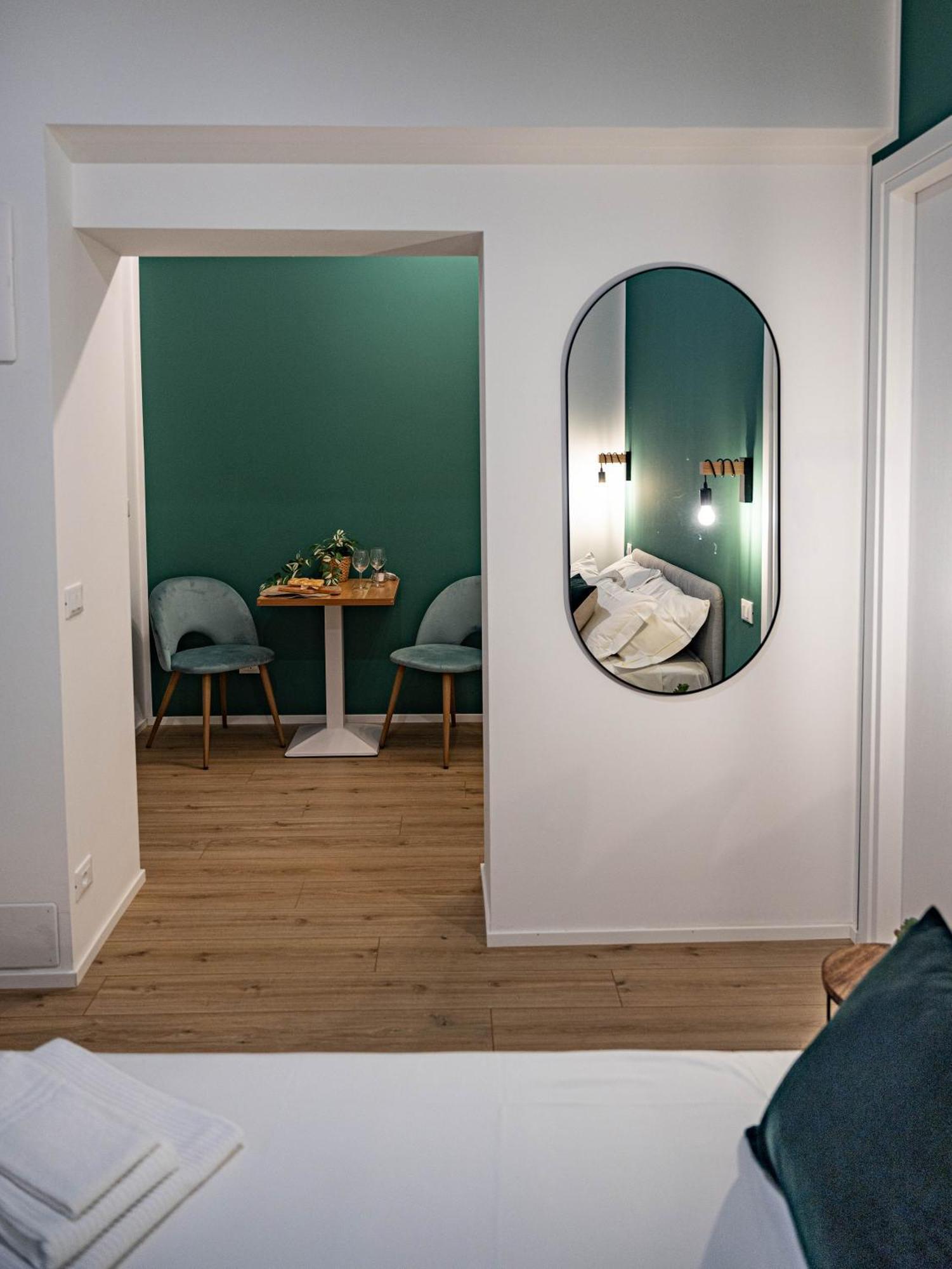 Moor Assarotti Suites - Genova City Center Bagian luar foto